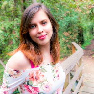 Kara-Swason-_-Floral-Headshot-1000-300x300